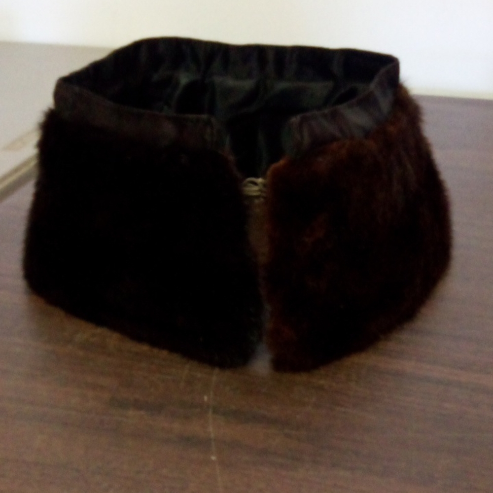 Vintage  Fur Possibly Rabbit Brown Scarf. Plastic clasps.